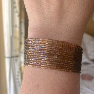 Elegant bracelet pair